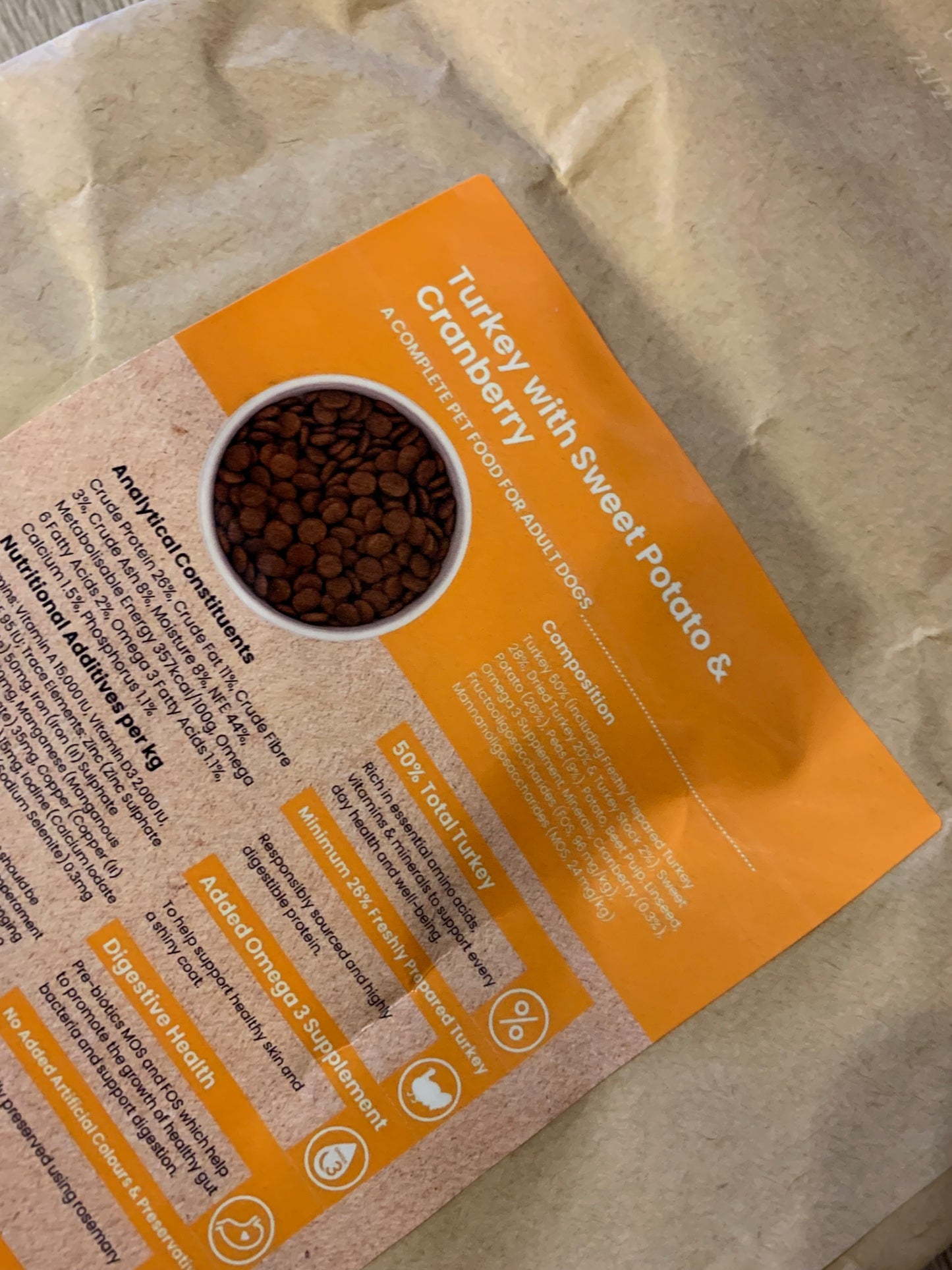 grain free dog food, grain free puppy dog food, dry dog food, best dry dog food uk, back side