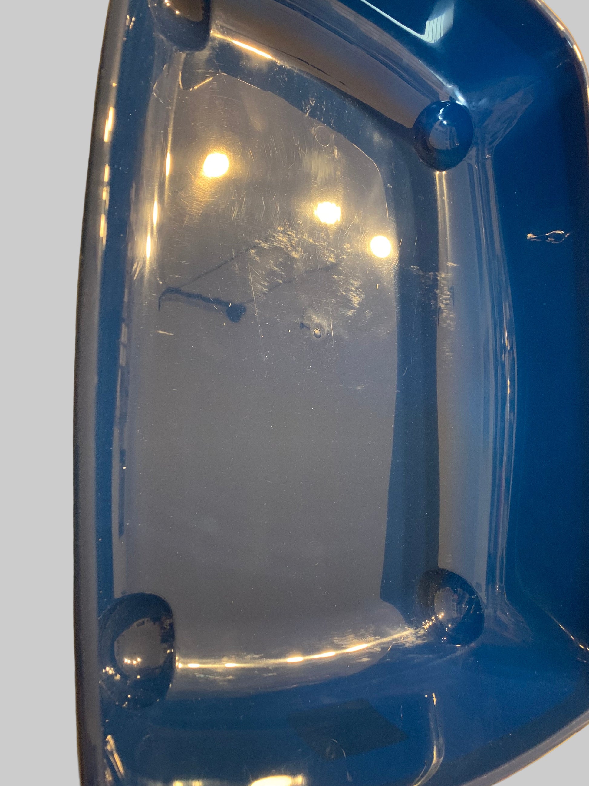 Moderna Cat Litter Tray Blue, cat litter tray, cat litter tray with lid, cat litter wood pellets, front side, pets at home